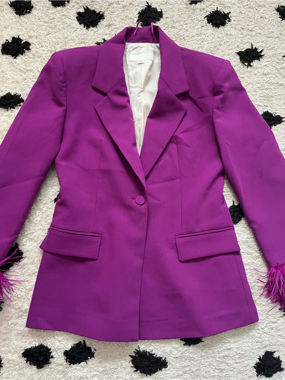 Zara size Medium feather cuff padded shoulder blade blazer one button up blazer - Picture 2 of 14